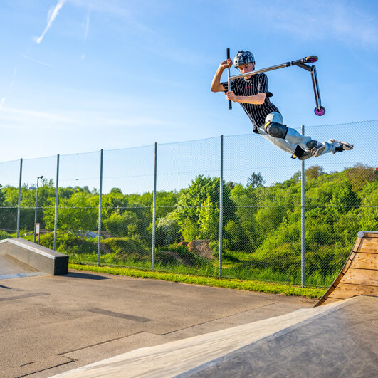 Skater auf Skateanlage