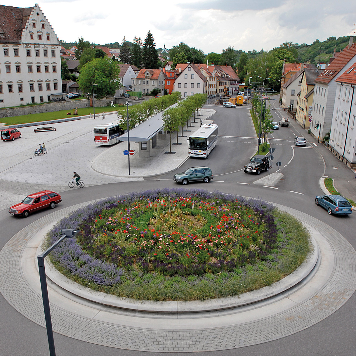 Kreisverkehr am Eugen-Bolz-Platz