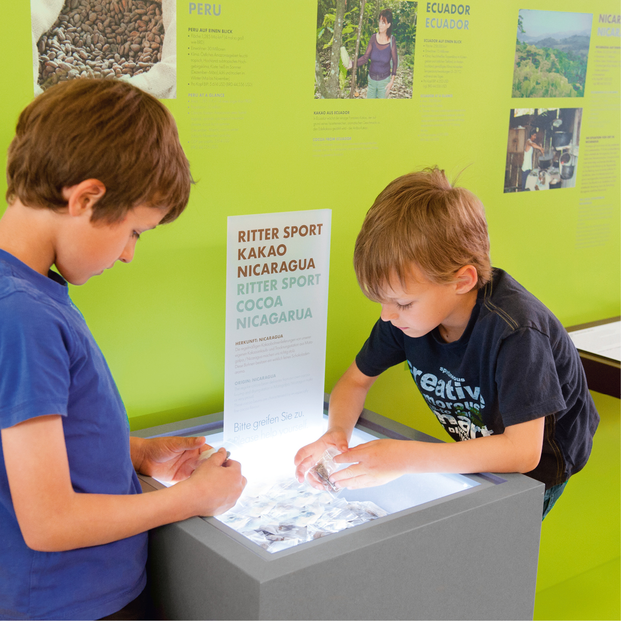 Kinder in der Ritter-Sport Erlebniswelt