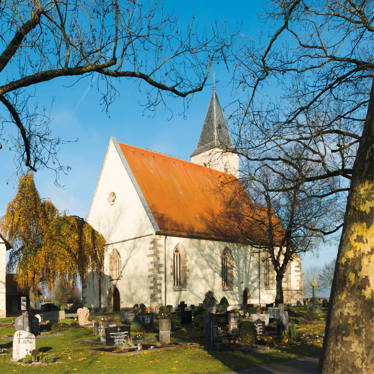 Sülchenkirche mit Friedhof