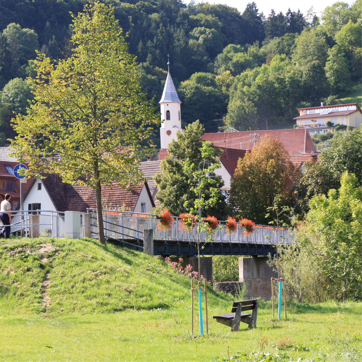 Brücke und Kirche in Bieringen